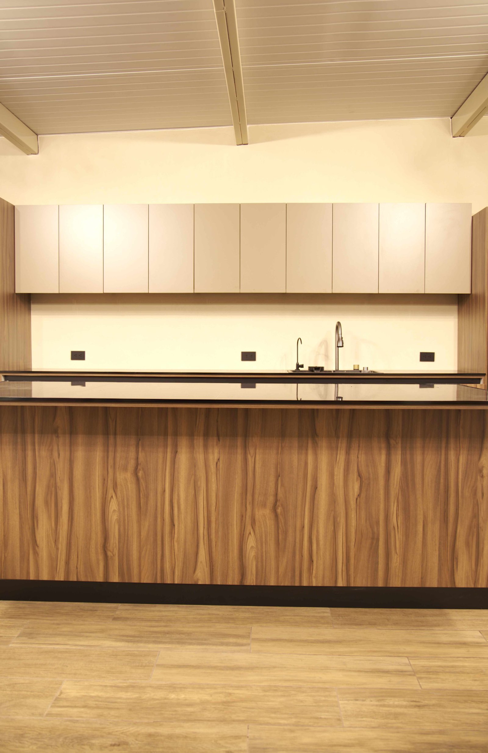 Wood texture kitchen Los Senderos